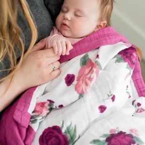Peony Paradise 4-Layer Muslin Quilt